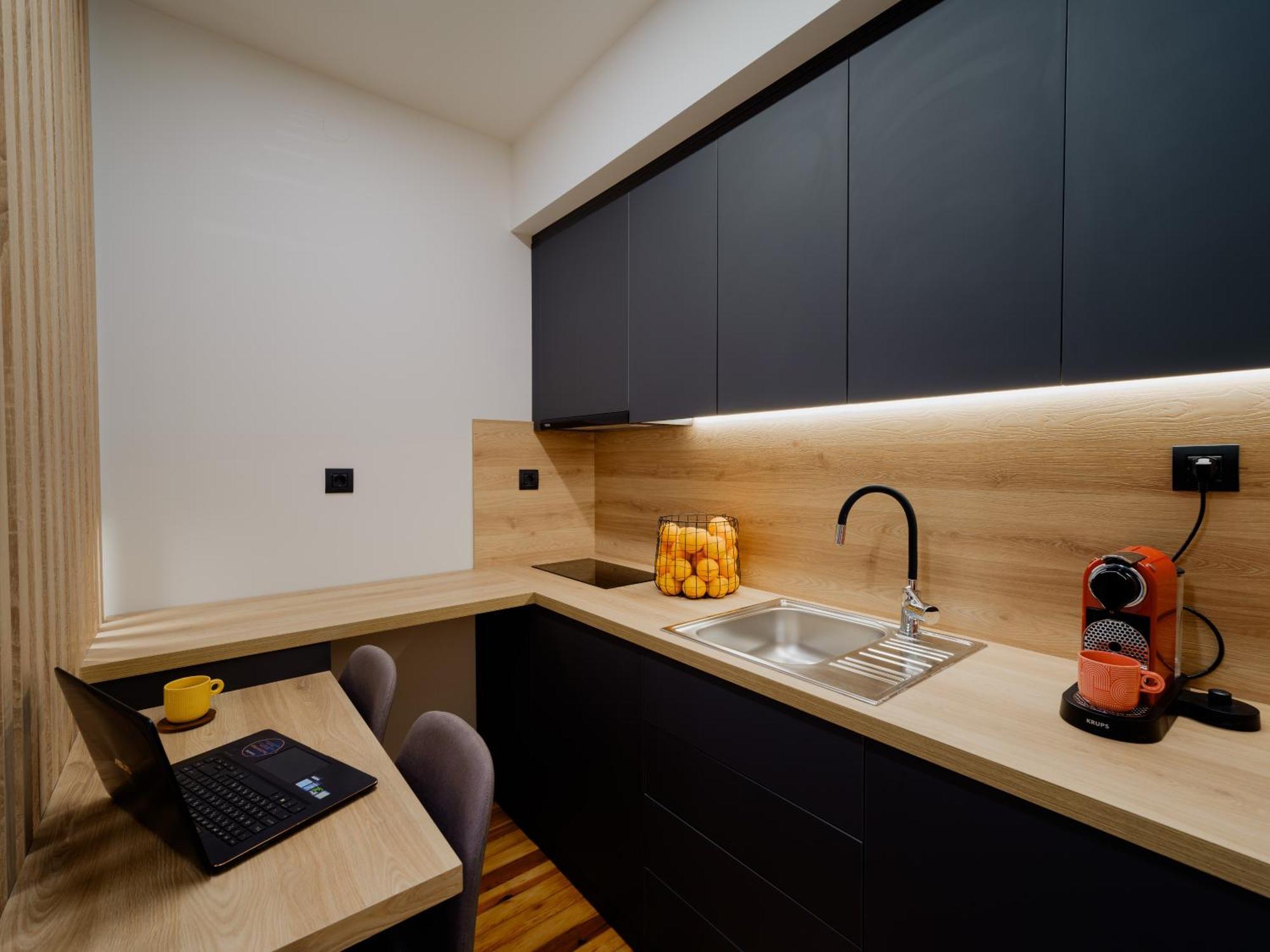 28-31 Apartment *